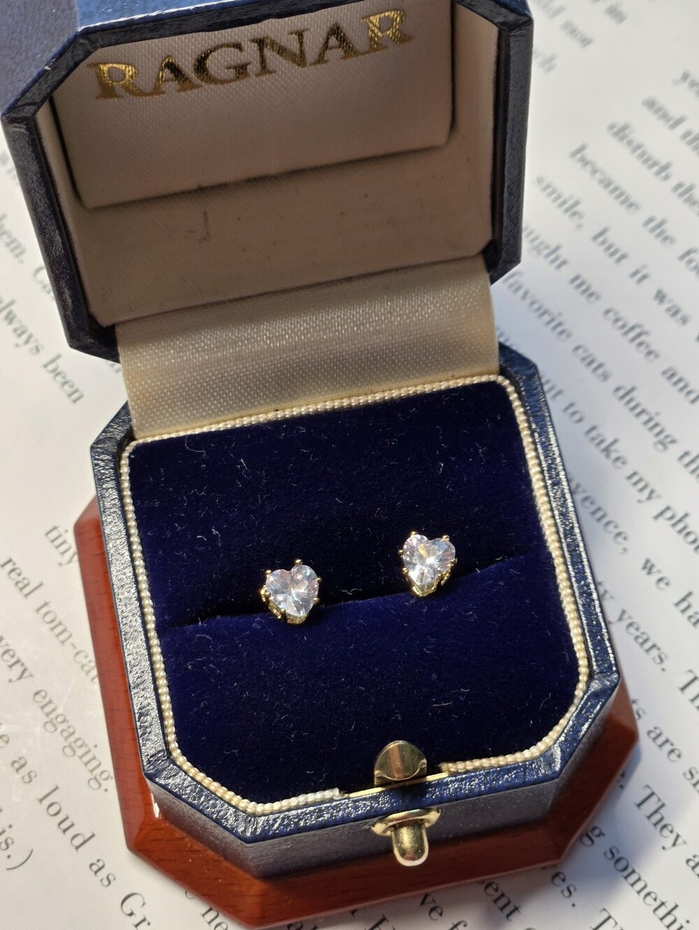 NWT Gold Heart Solitaire Stud Earrings with Clear Stone